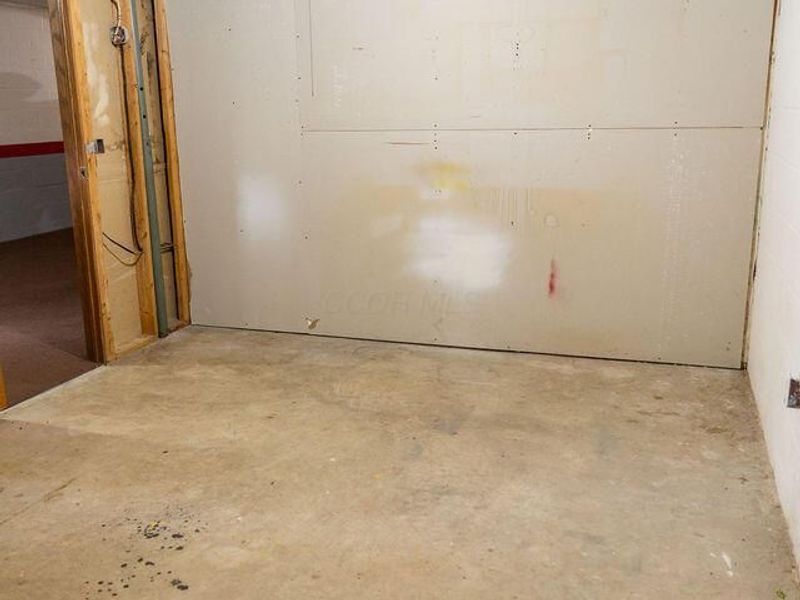 1123 N High Street, Lancaster, OH 43130 Photo 28