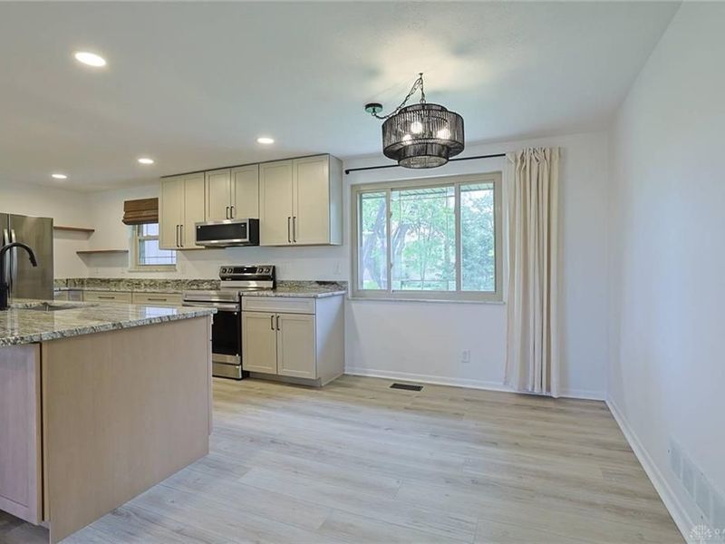 3573 Kemp Road, Beavercreek, OH 45431 Photo 7