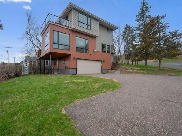 1001 W 6th St, Duluth, MN 55806