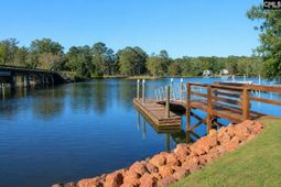 Clouds Creek Circle photo 4