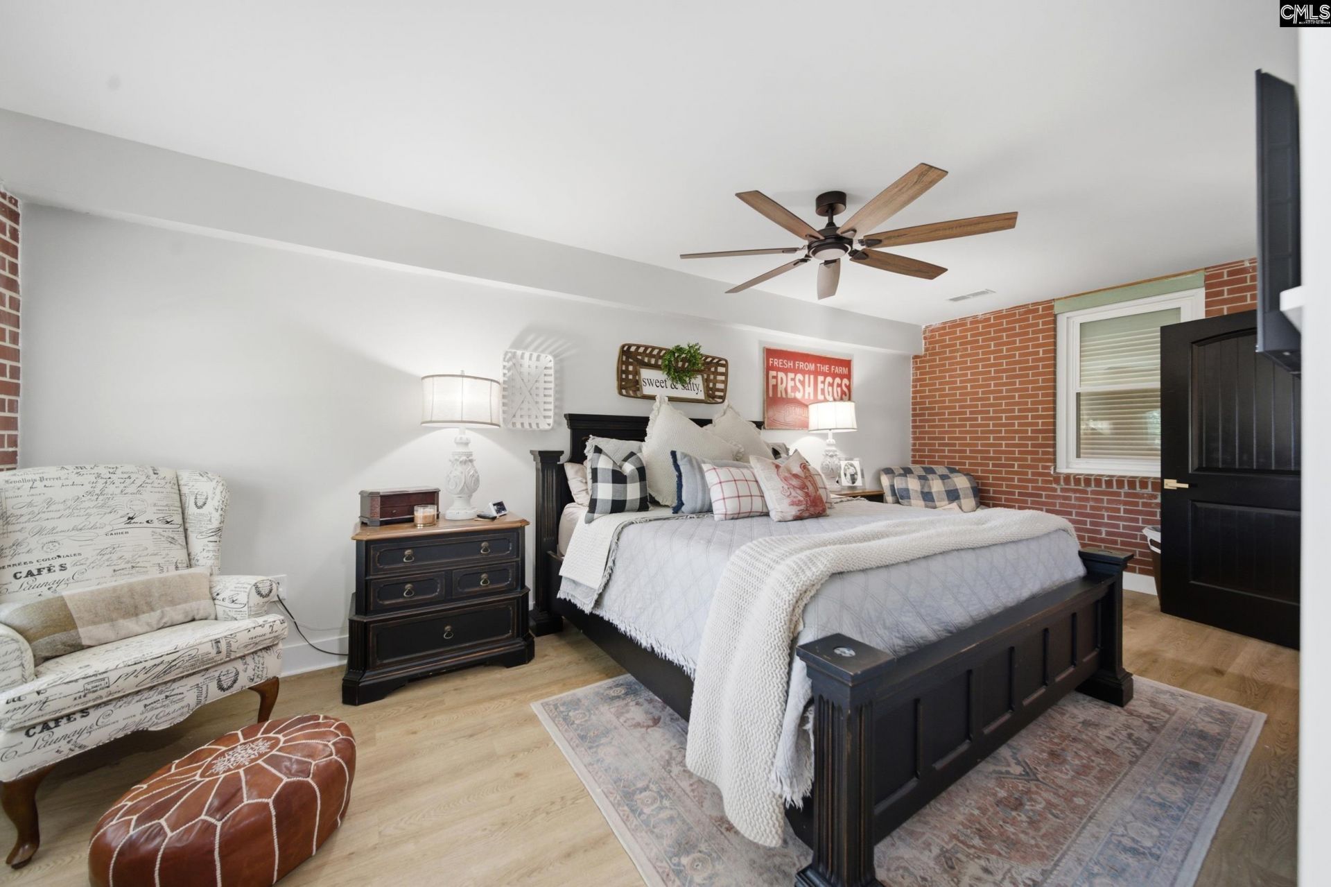 695 Hartzog  Photo 15