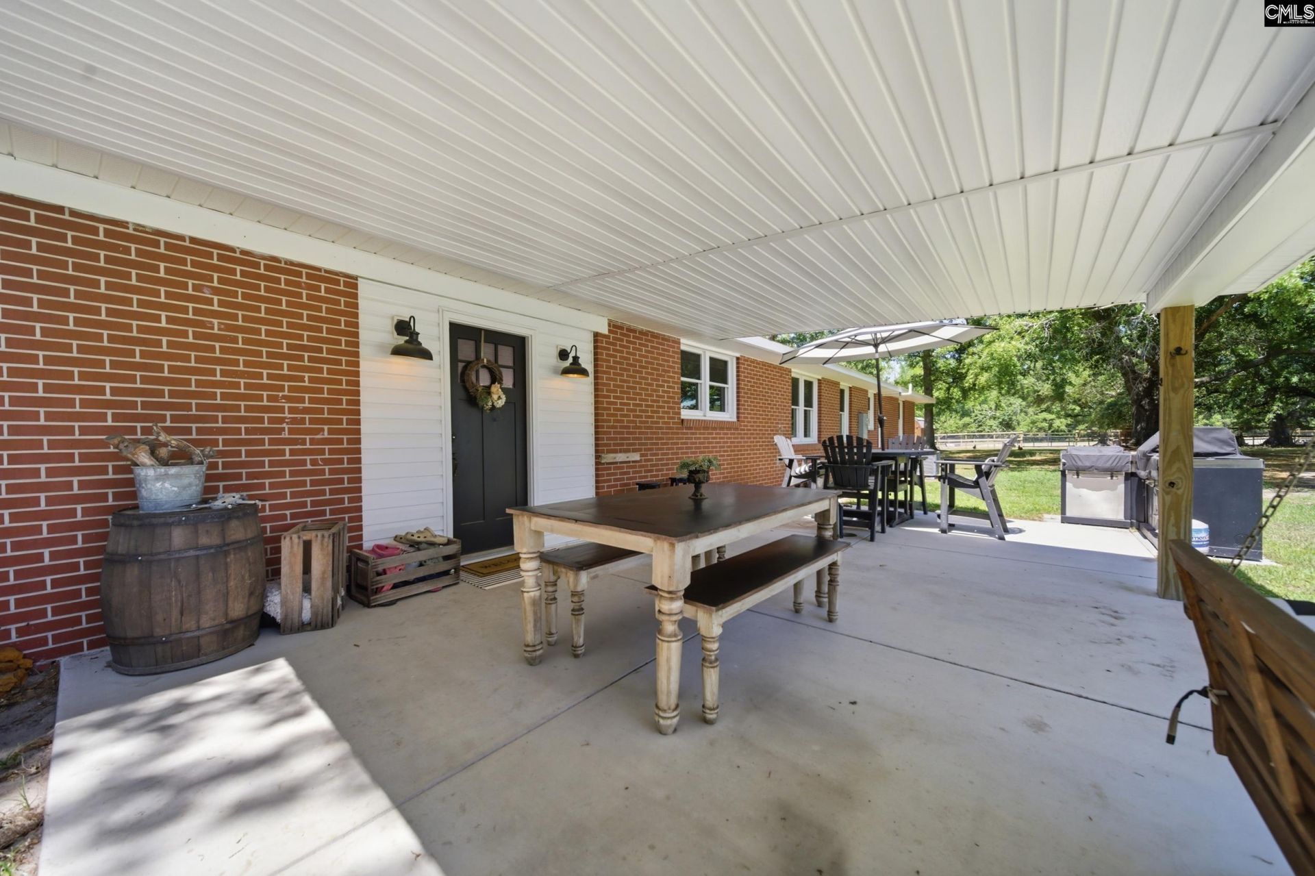 695 Hartzog  Photo 27