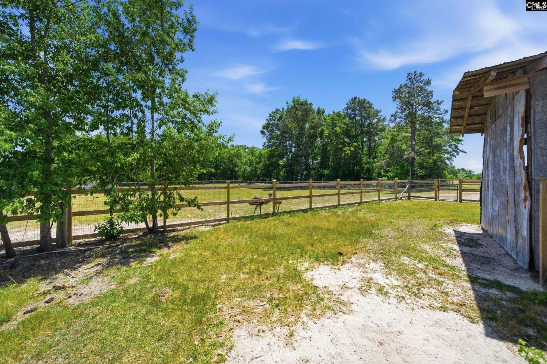 695 Hartzog  Photo 39