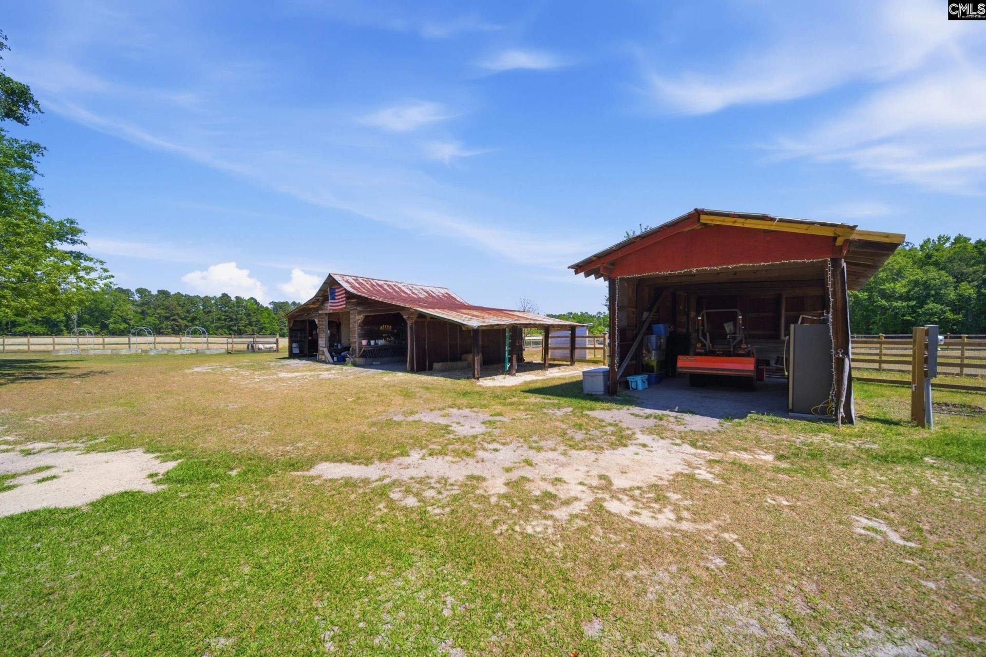 695 Hartzog  Photo 41