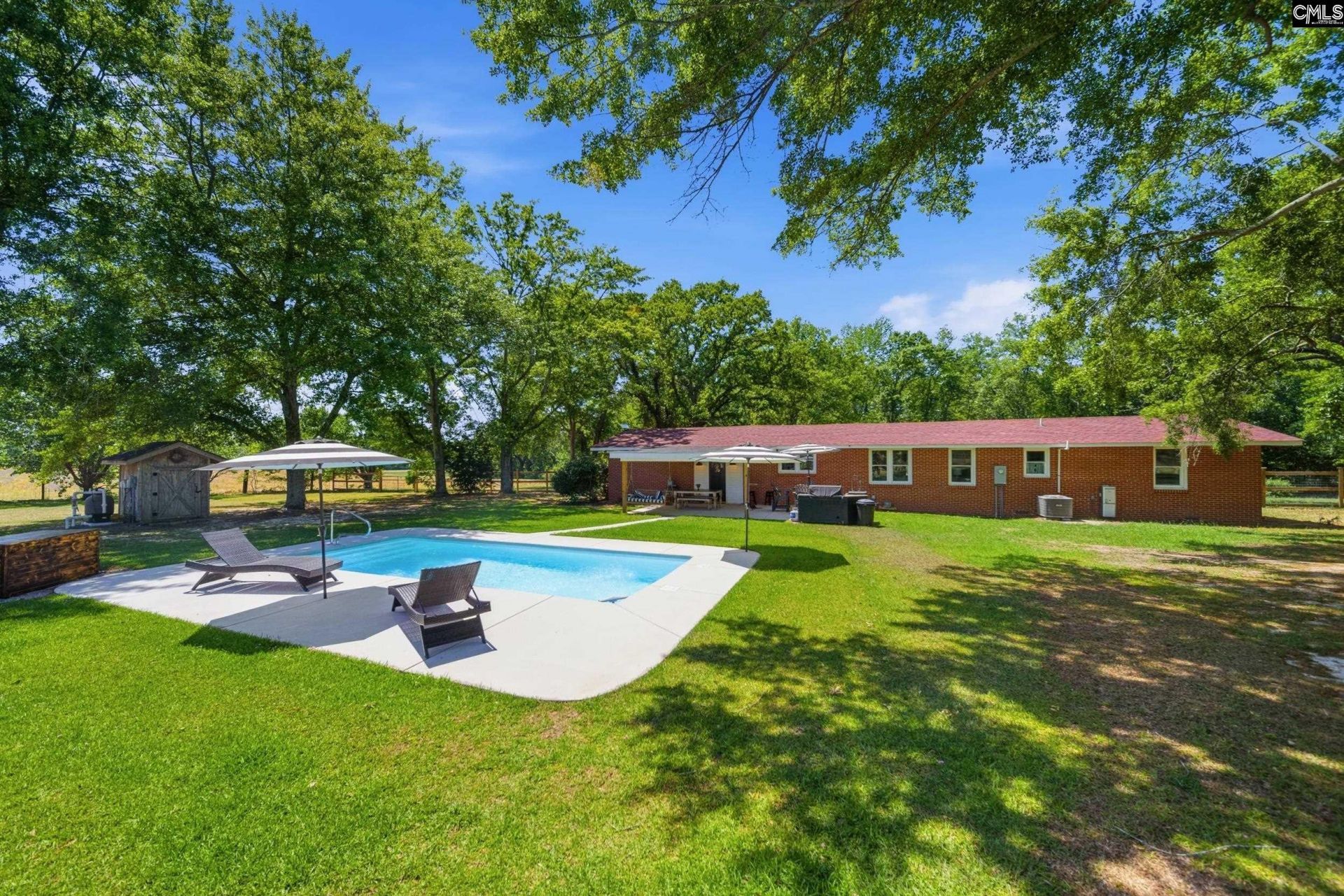 695 Hartzog  Photo 45
