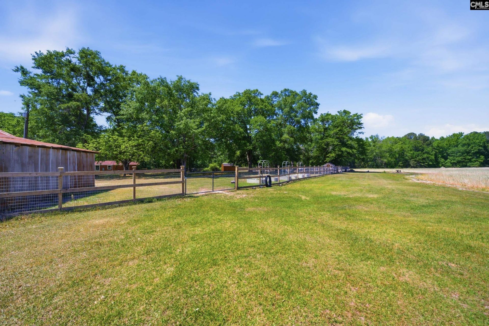 695 Hartzog  Photo 49