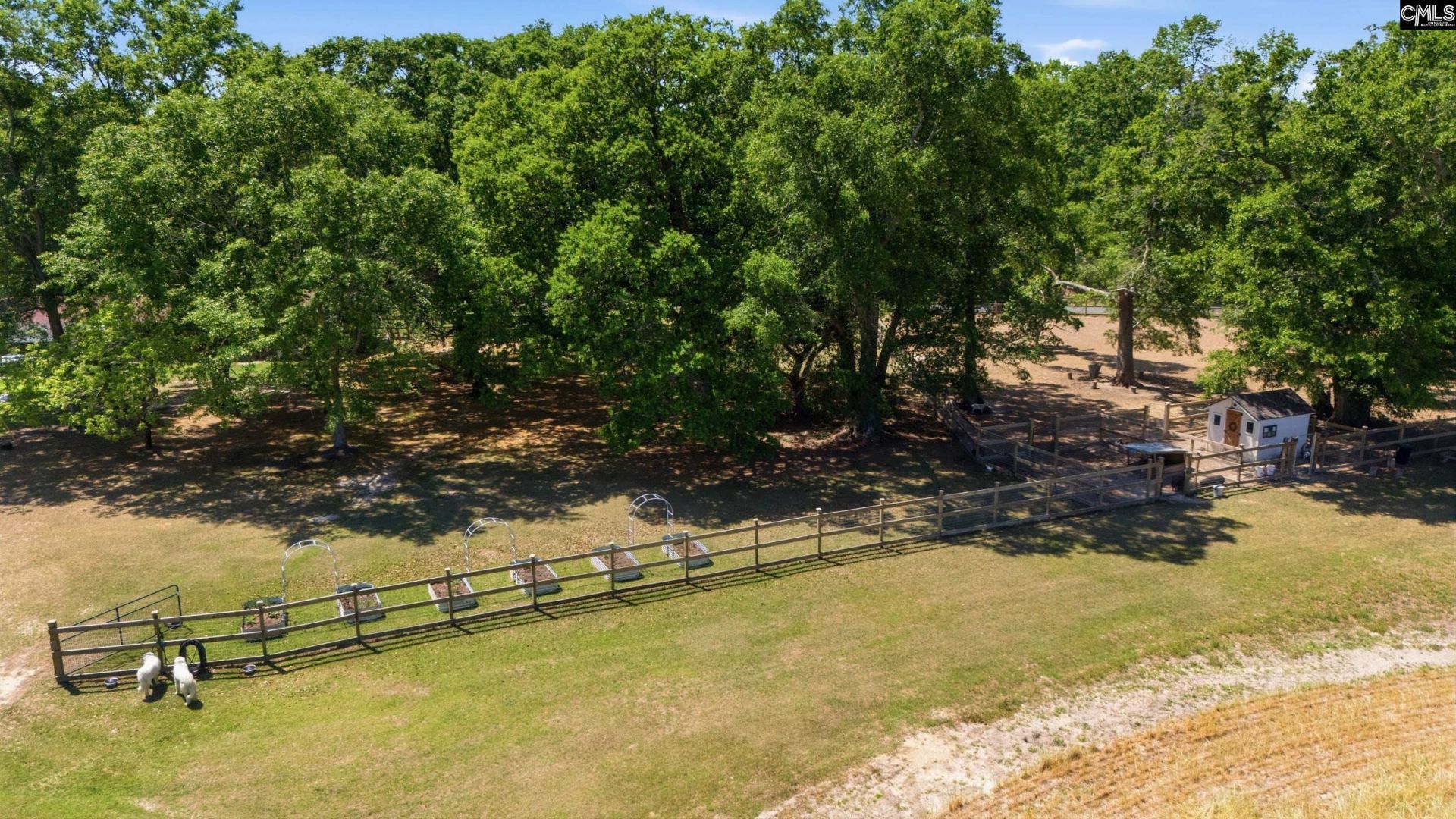 695 Hartzog  Photo 72