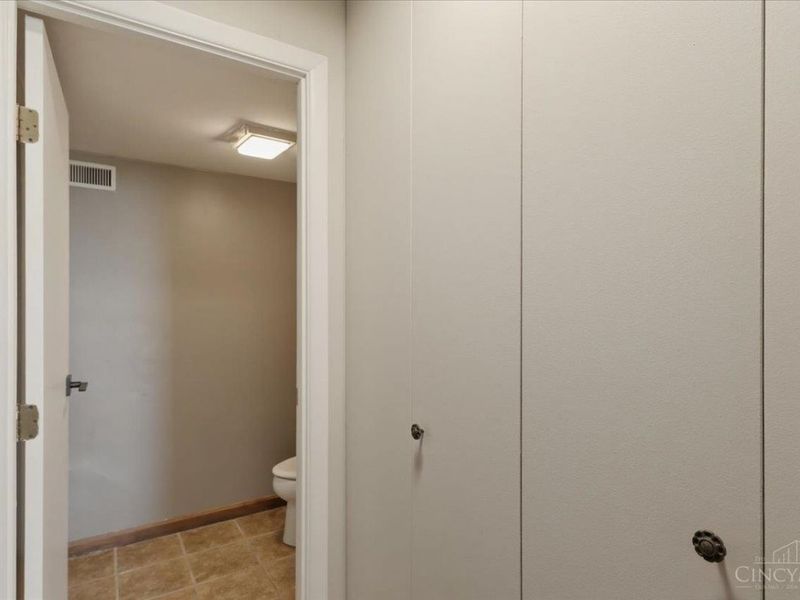 2138 Ohio Avenue, Unit B, Cincinnati, OH 45219 Photo 34