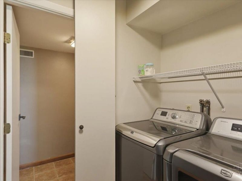 2138 Ohio Avenue, Unit B, Cincinnati, OH 45219 Photo 45