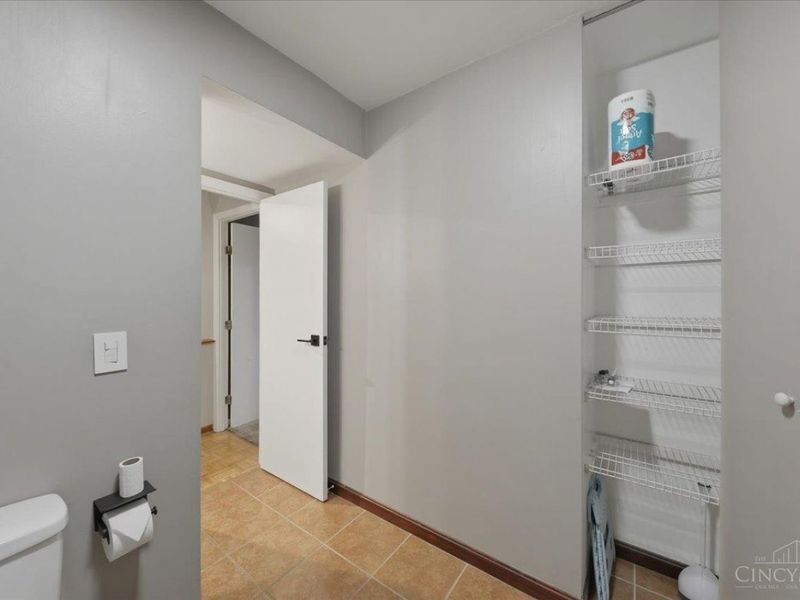 2138 Ohio Avenue, Unit B, Cincinnati, OH 45219 Photo 47