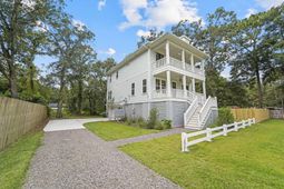 1892 Grover Drive photo 4