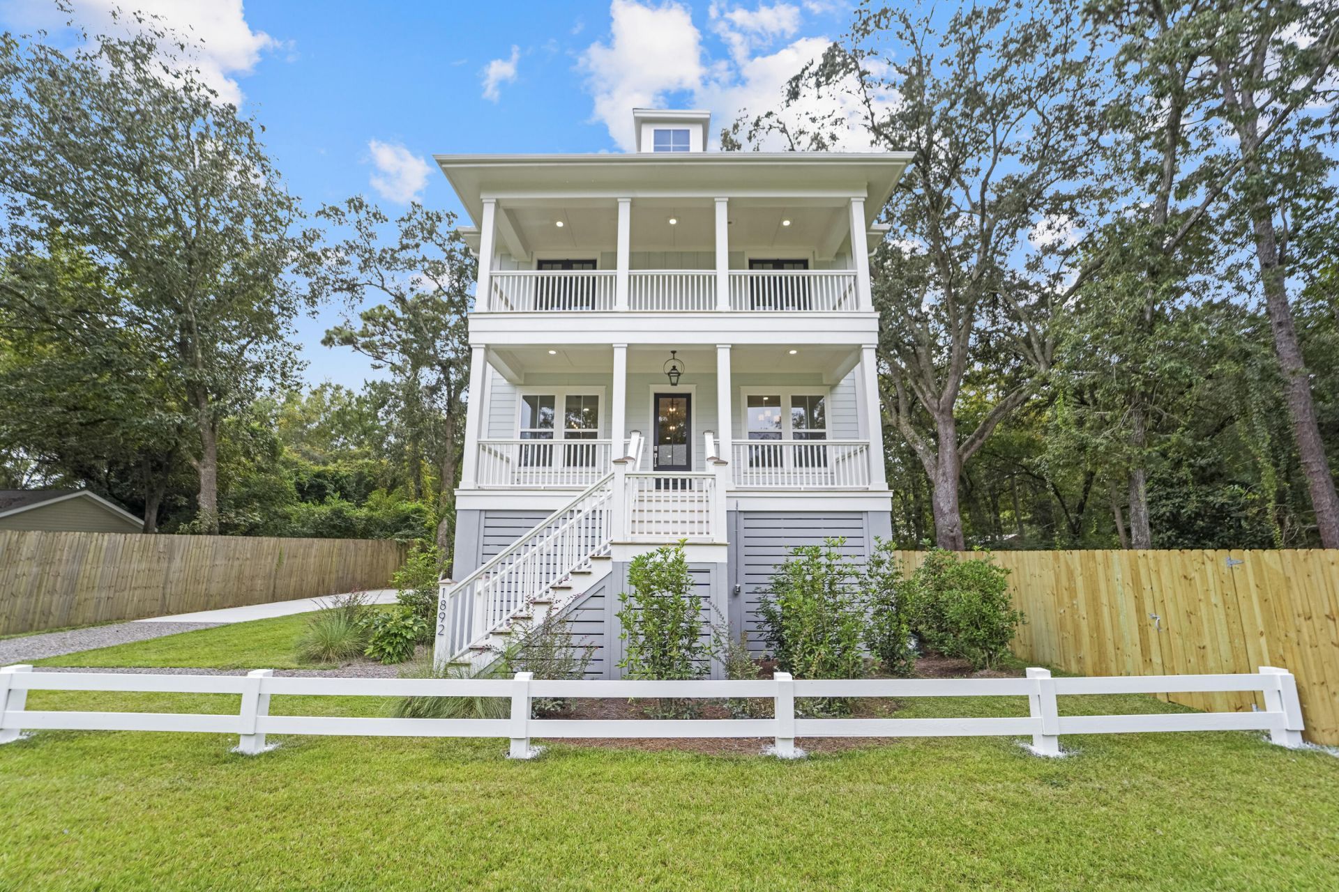 1892 Grover Drive Photo 54