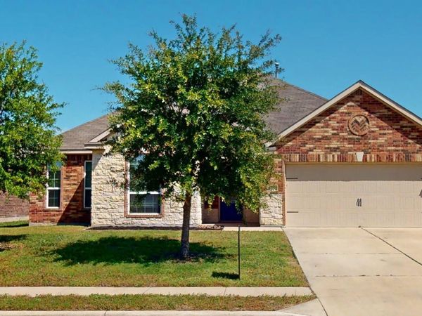 1531 Twin Estates DR , Kyle, TX 78640