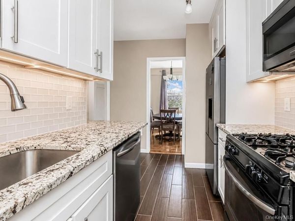 250 Garth Rd , Unit 5J3, Scarsdale, NY 10583