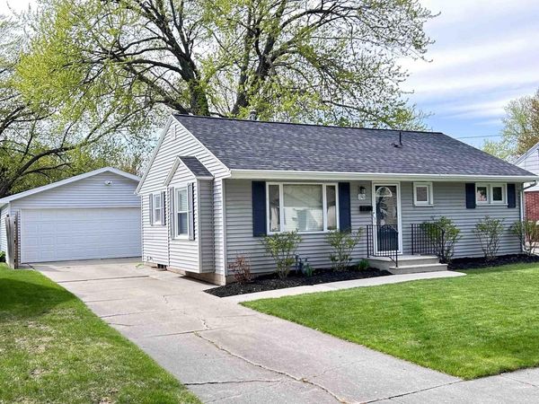 1740 13TH AVENUE, Green Bay, WI 54304