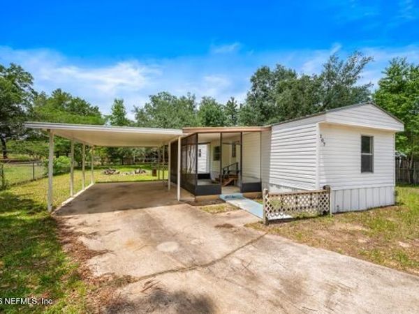 207 MILTON Avenue, Interlachen, FL 32148