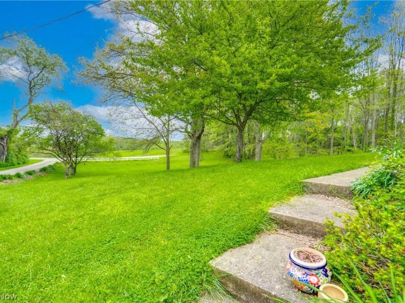 5666 Butterbridge Road NW, Canal Fulton, OH 44614 Photo 6