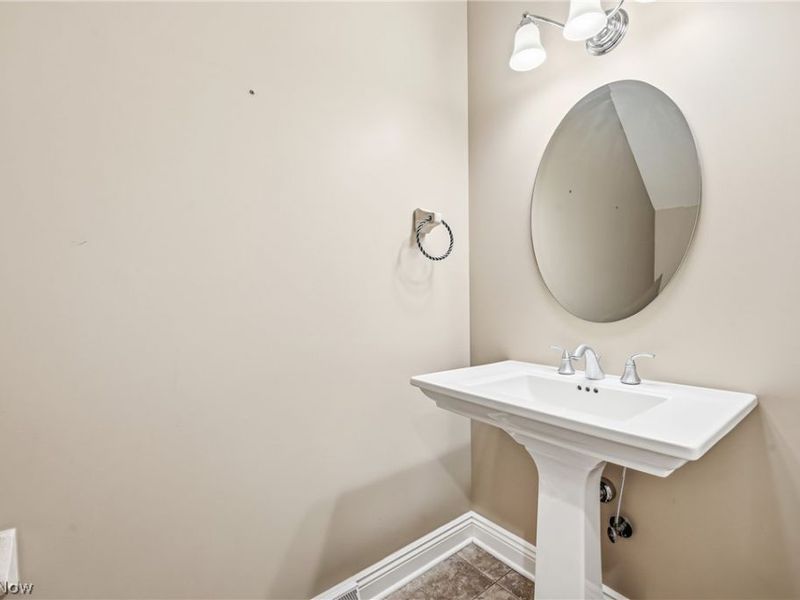 2520 Eastpoint Heights Drive SE, Howland, OH 44484 Photo 19