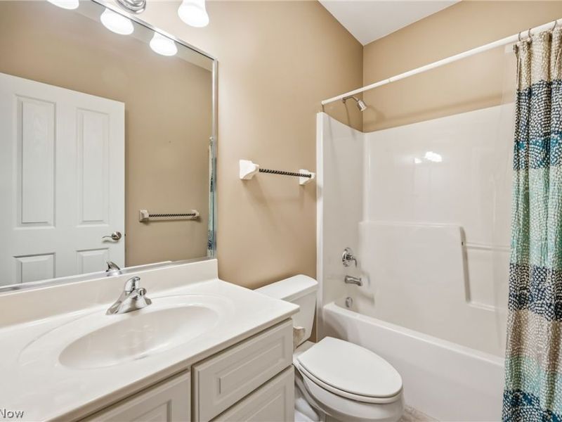 2520 Eastpoint Heights Drive SE, Howland, OH 44484 Photo 24