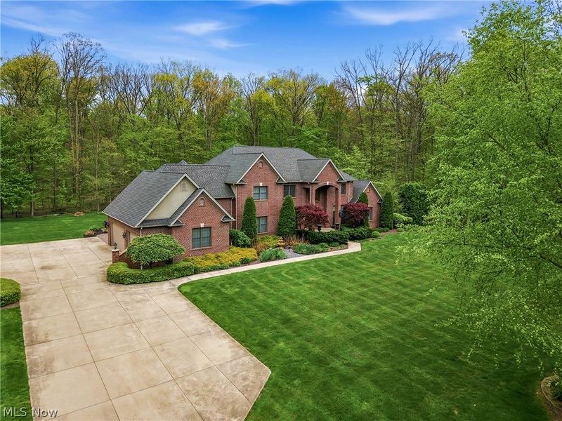 2520 Eastpoint Heights Drive SE, Howland, OH 44484 Photo 5