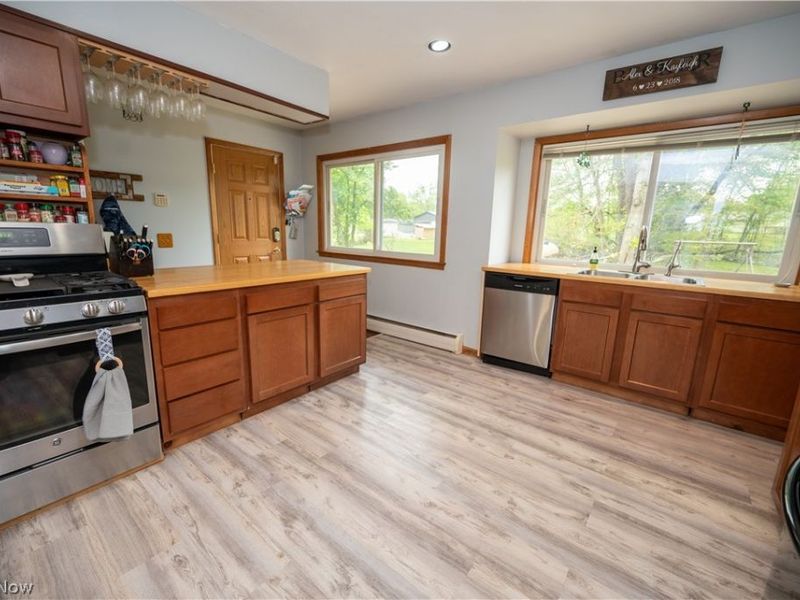 18889 Riverview Drive , Chagrin Falls, OH 44023 Photo 5