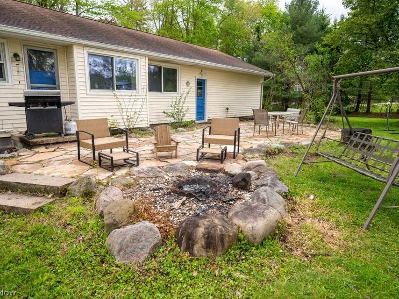 18889 Riverview Drive , Chagrin Falls, OH 44023 Photo 9