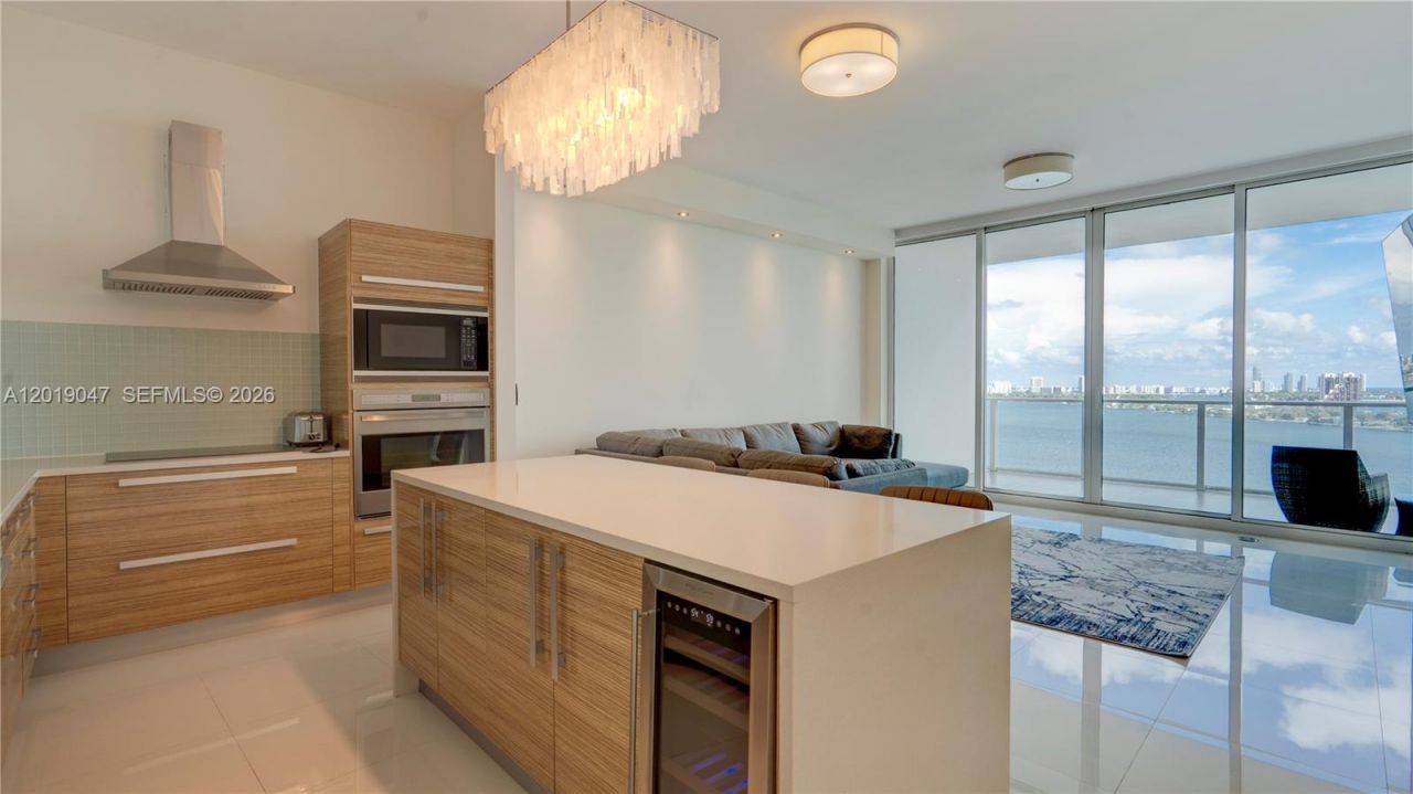 2020 N Bayshore Dr , Unit 1905, Miami, FL 33137 Photo