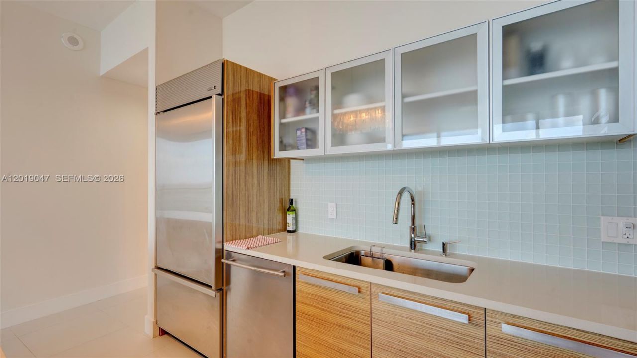 2020 N Bayshore Dr , Unit 1905, Miami, FL 33137 Photo
