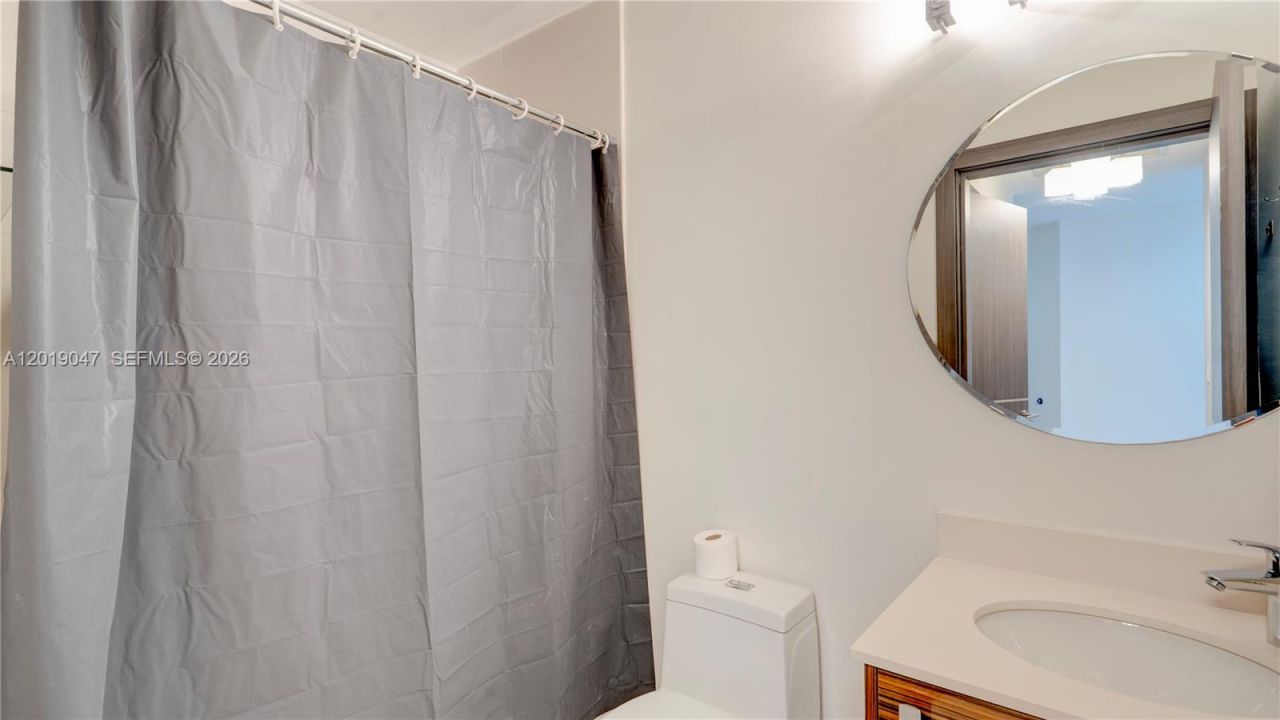 2020 N Bayshore Dr , Unit 1905, Miami, FL 33137 Photo