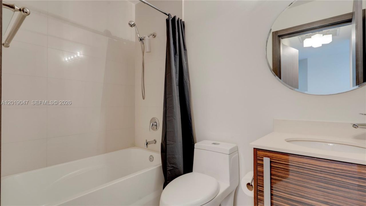 2020 N Bayshore Dr , Unit 1905, Miami, FL 33137 Photo