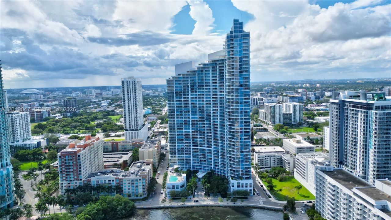 2020 N Bayshore Dr , Unit 1905, Miami, FL 33137 Photo
