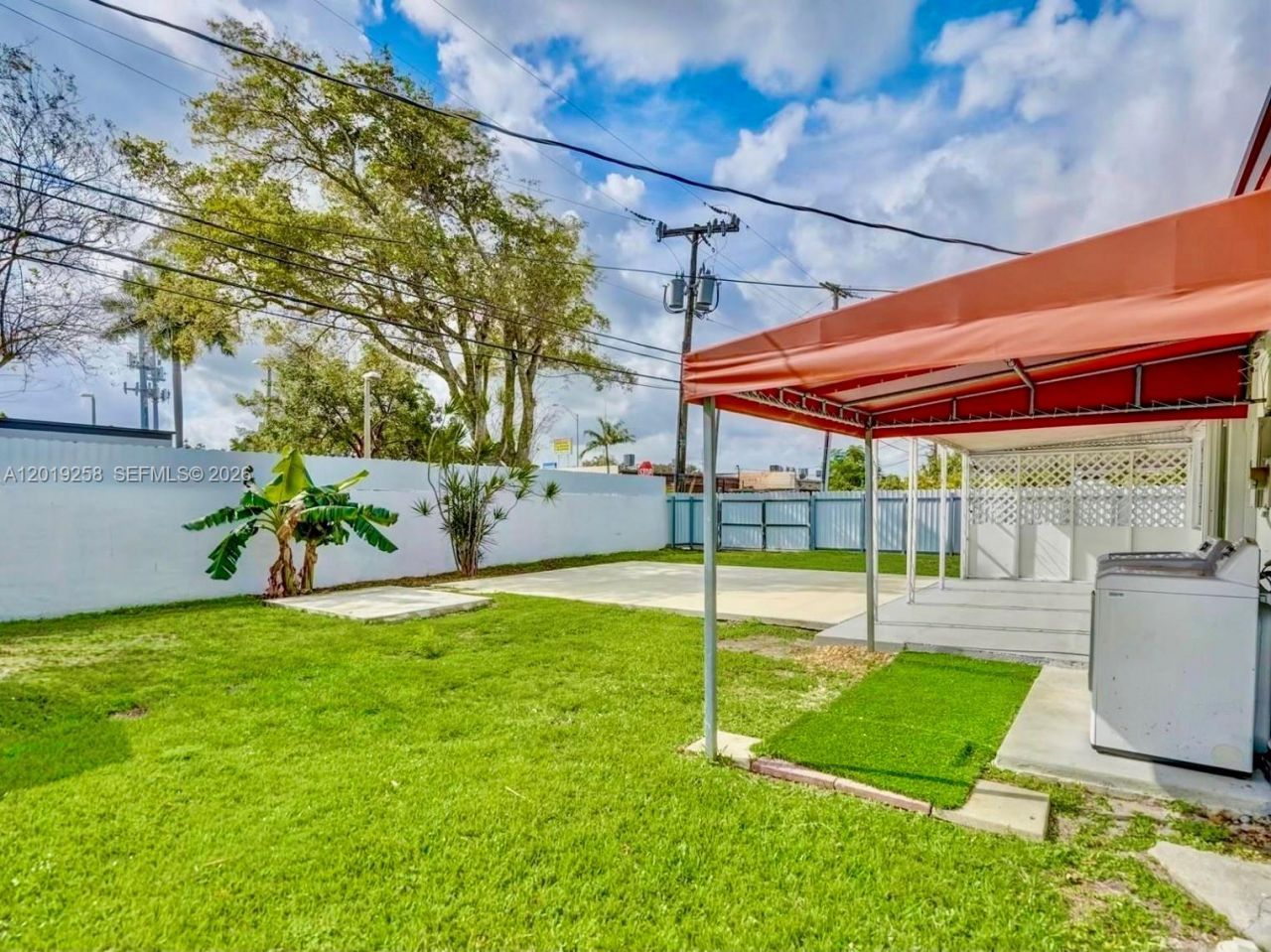 9494 SW 39th St , Miami, FL 33165 Photo