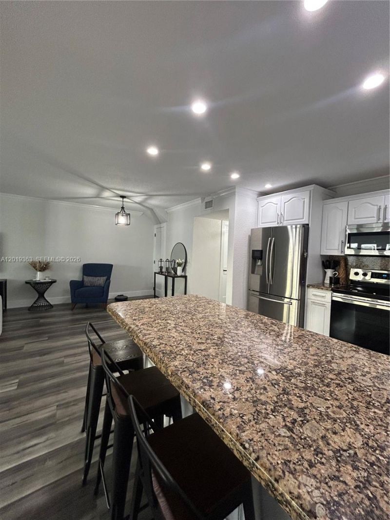 6832 W 2nd Ct , Hialeah, FL 33014 Photo