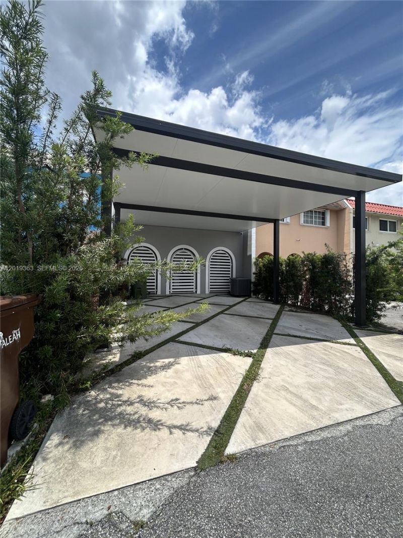 6832 W 2nd Ct , Hialeah, FL 33014 Photo