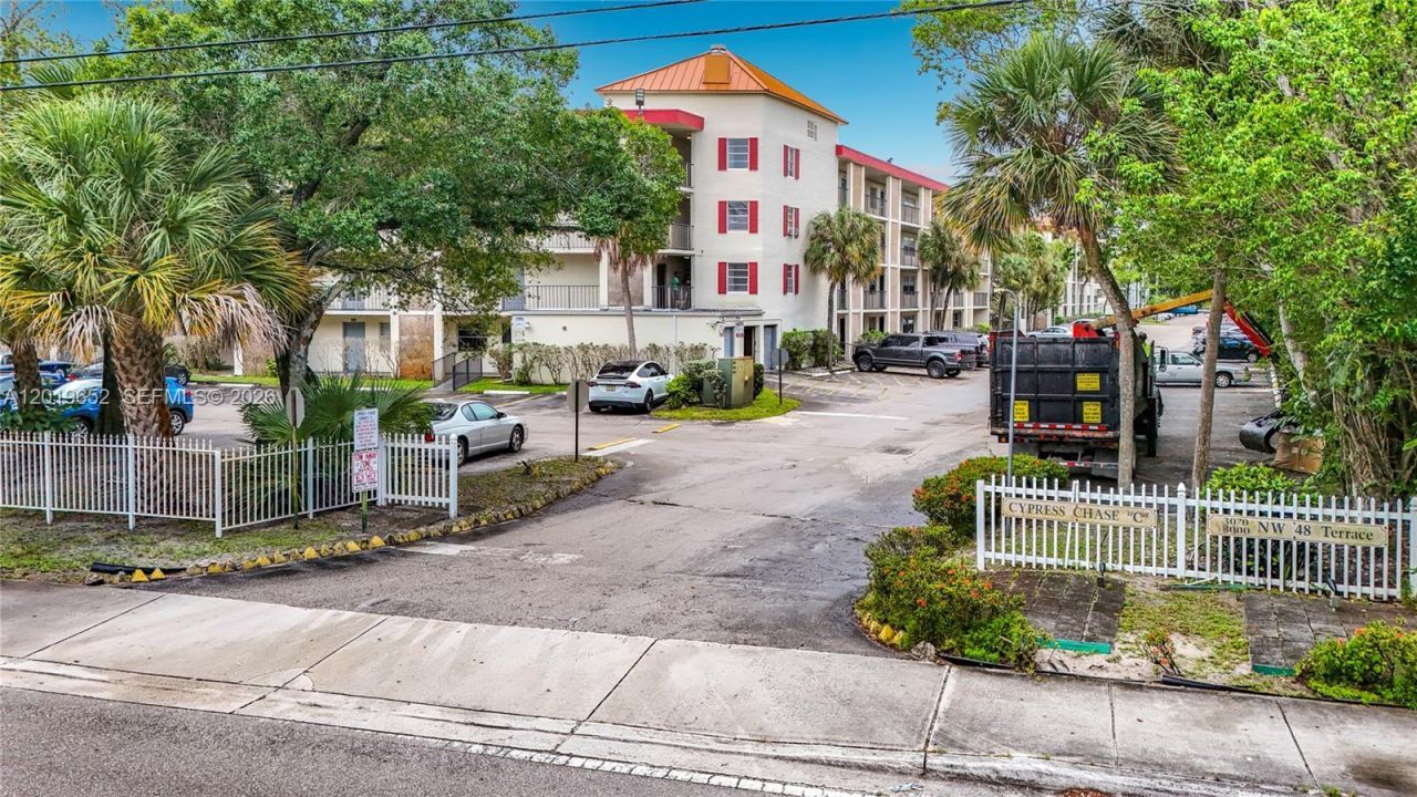 3000 NW 48th Ter, Unit 126, Lauderdale Lakes, FL 33313 Photo