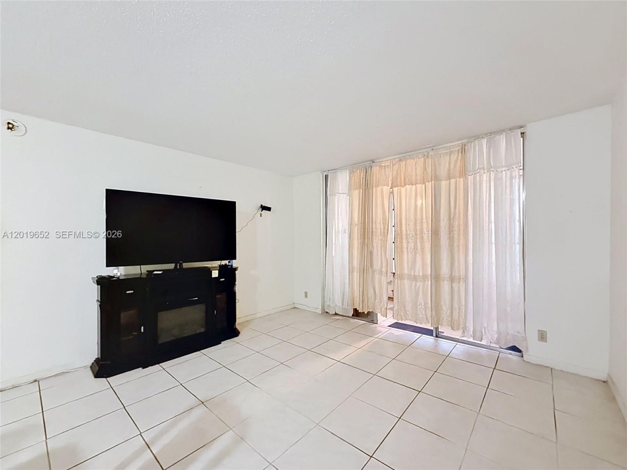 3000 NW 48th Ter, Unit 126, Lauderdale Lakes, FL 33313 Photo