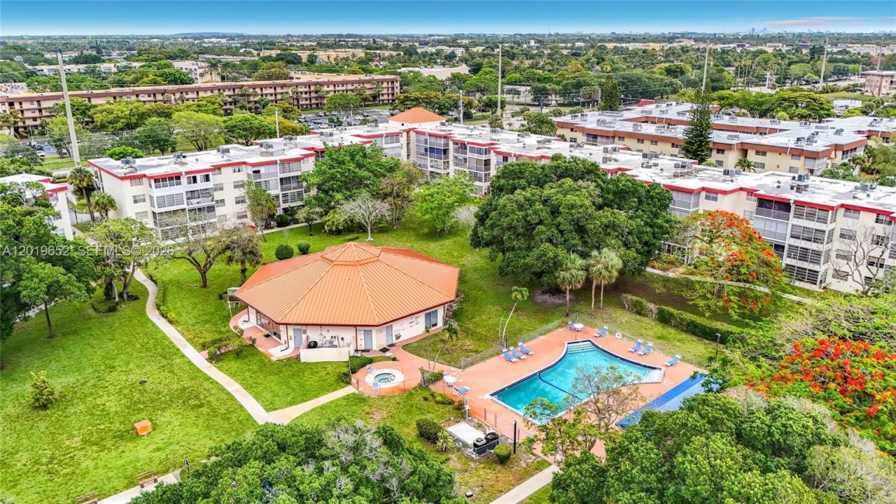 3000 NW 48th Ter, Unit 126, Lauderdale Lakes, FL 33313 Photo