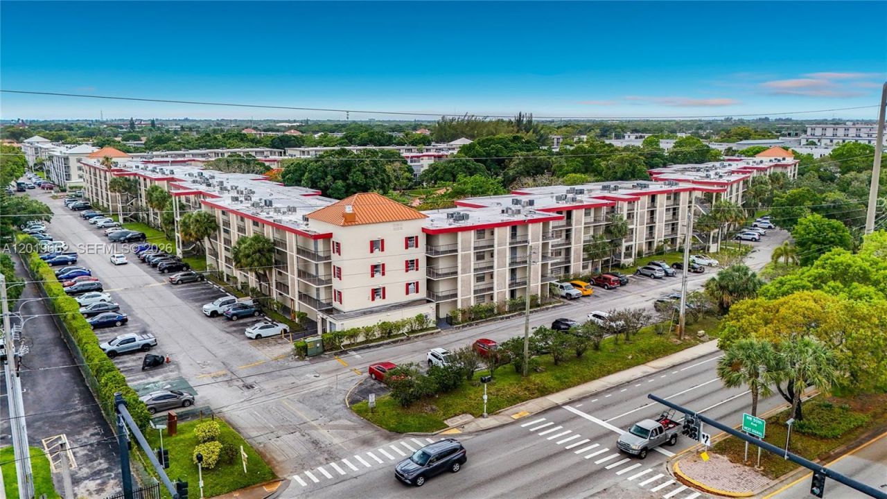 3000 NW 48th Ter, Unit 126, Lauderdale Lakes, FL 33313 Photo
