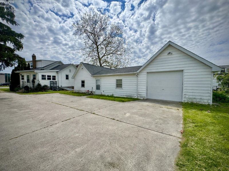 2519 Columbus Avenue, Sandusky, OH 44870 Photo 2