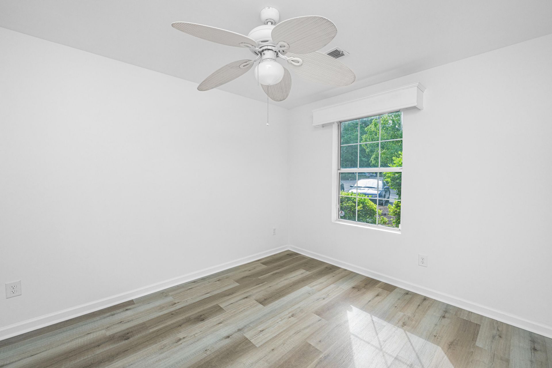 7940 Parklane Court Photo 18