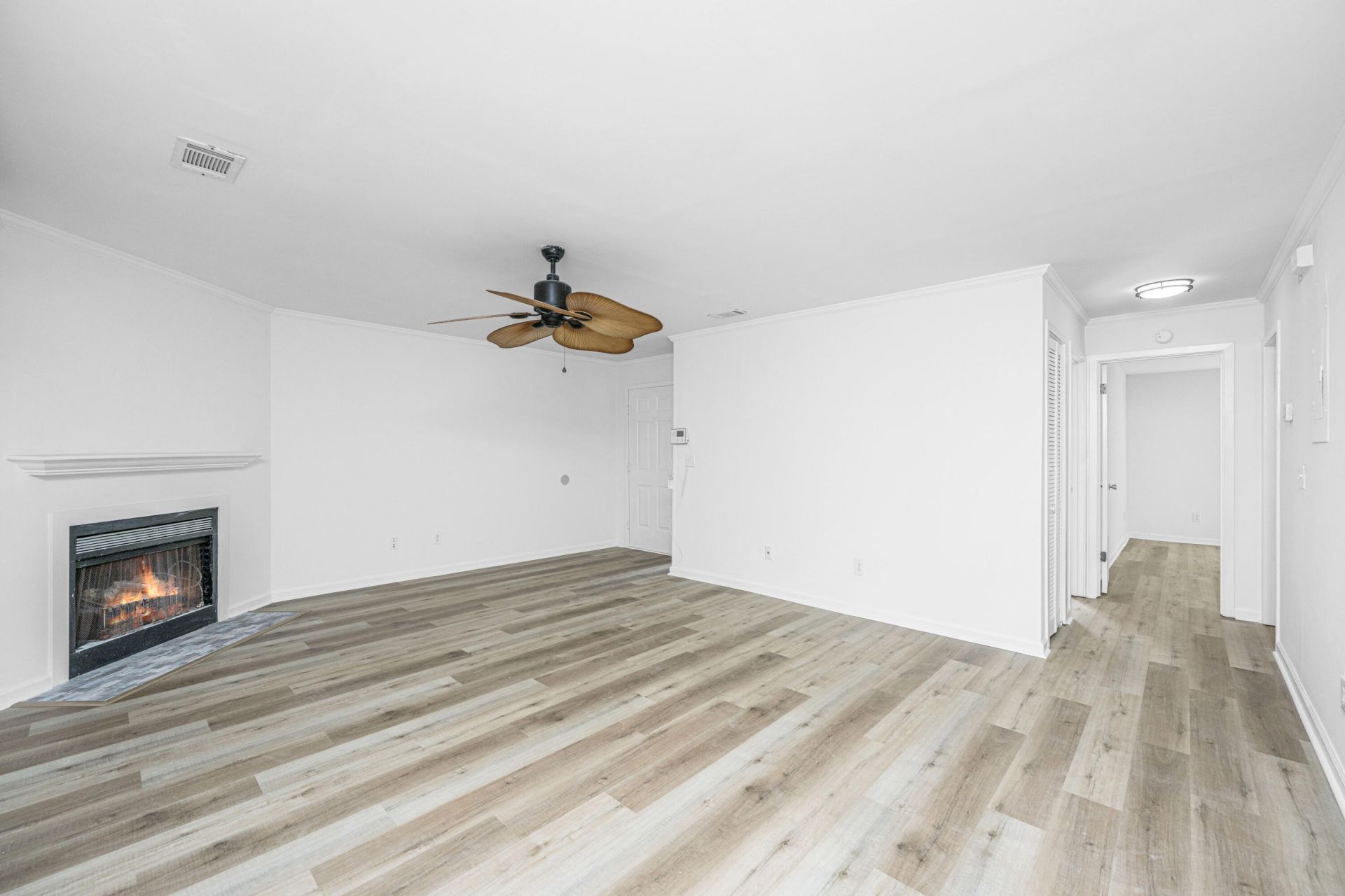 7940 Parklane Court Photo 4