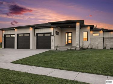 8910 Dragonfly Lane , Lincoln, NE 68526