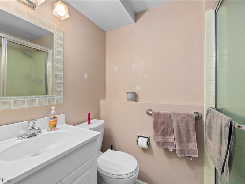 25082 Randall Drive, North Olmsted, OH 44070 Photo 24