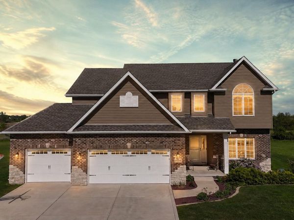 9763 Garden Way , St. John, IN 46373