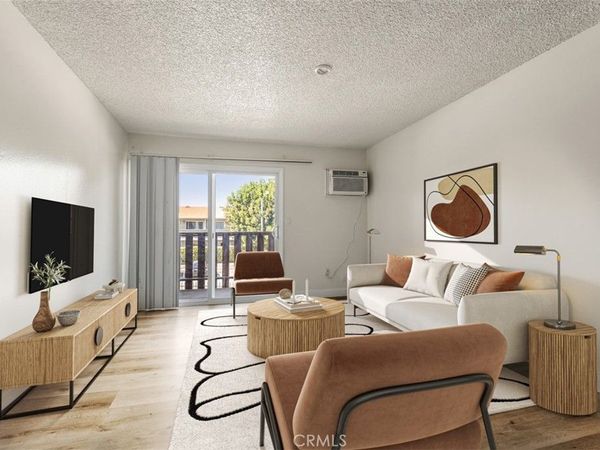 801 S Lyon, Unit A205, Santa Ana, CA 92705