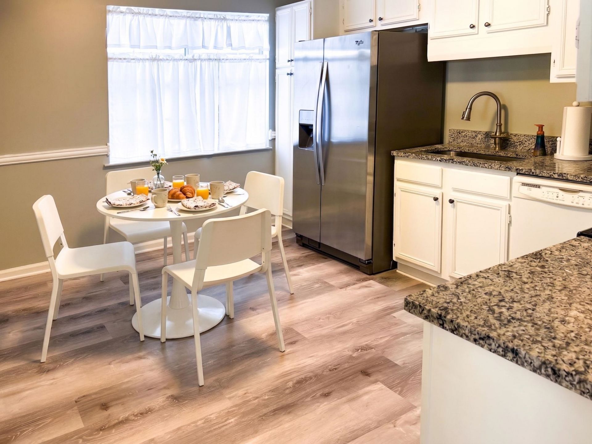 5645 Tern Hall Dr. Photo 8