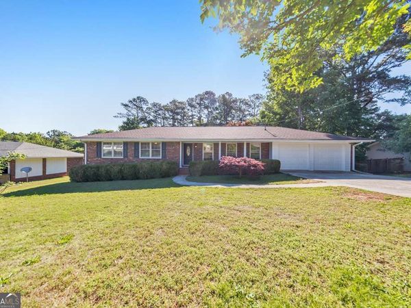 3072 Vandiver Drive, Marietta, GA 30066