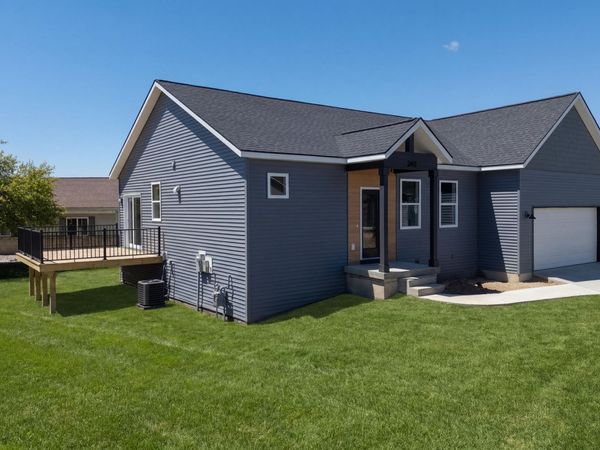 243 W Gardner Street, Sparta, MI 49345