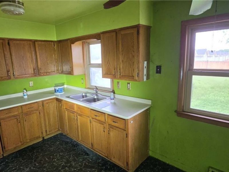 16415 Huntmere Avenue, Cleveland, OH 44110 Photo 11