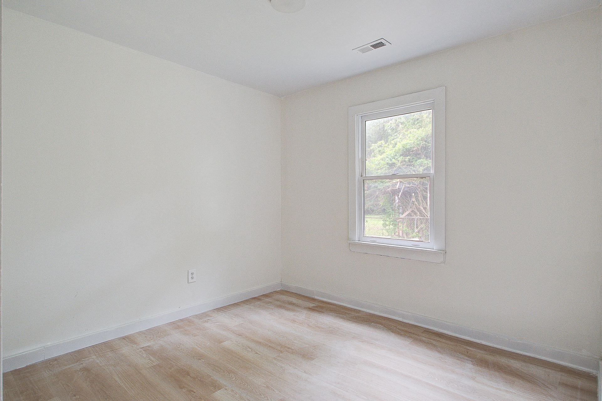 151 Stratton Drive Photo 15